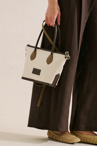 Nomad Medium Canvas Bag Brown