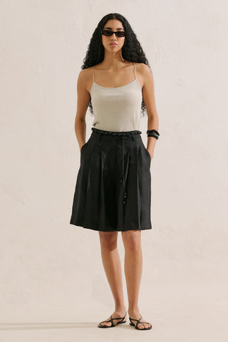 Pleated Linen Bermuda Shorts Black