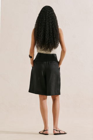 Pleated Linen Bermuda Shorts Black
