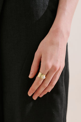 Pearl Matte Finish Ring Gold