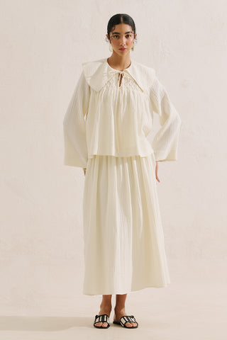 Embroidered Muslin Wide Collar Blouse Ecru