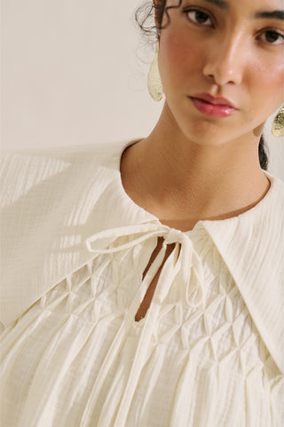 Embroidered Muslin Wide Collar Blouse Ecru
