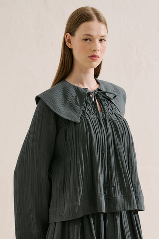 Embroidered Muslin Wide Collar Blouse Dark Green