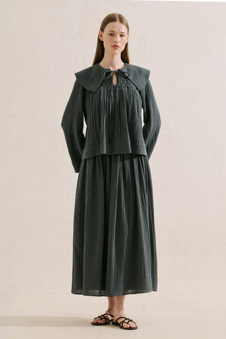 Embroidered Muslin Wide Collar Blouse Dark Green