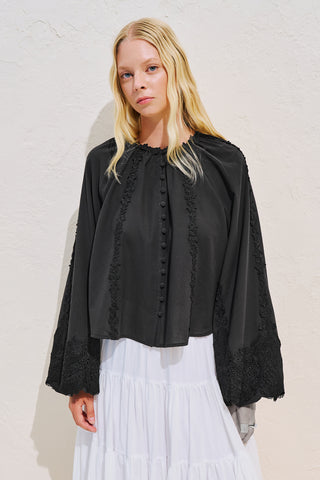 Voluminous Shirt With Lace Sleeves Black