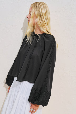 Voluminous Shirt With Lace Sleeves Black