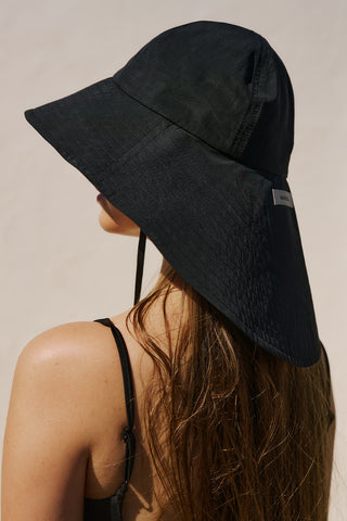 Tulip Wide Tie Hat Black