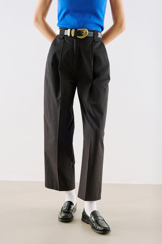 Pleated Gabardine Straight Leg Trousers Black
