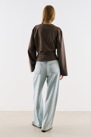 Lightweight Fitted T Shirt Brown