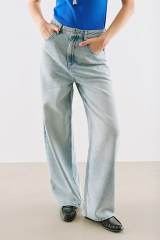 Mid-Rise Wide-Leg Jeans Blue