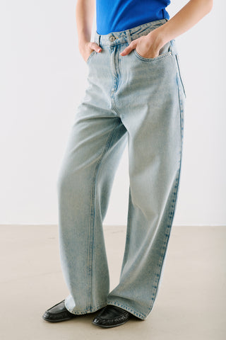 Mid-Rise Wide-Leg Jeans Blue