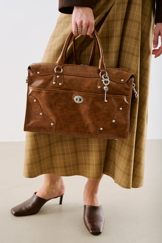 Chelsea Large Buckle Bag Camel