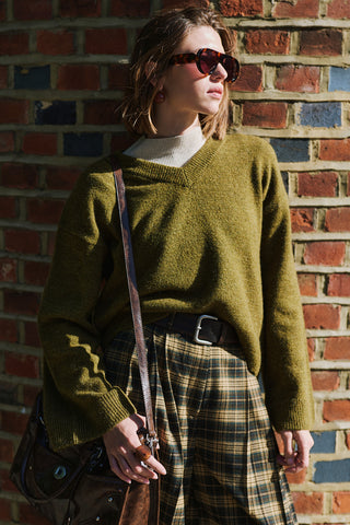 Cropped V-Neck Knit Sweater Green