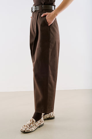 Pleated Gabardine Straight Leg Trousers Dark Brown