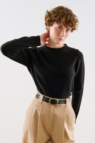 Crew Neck Cropped Knit Sweater Black