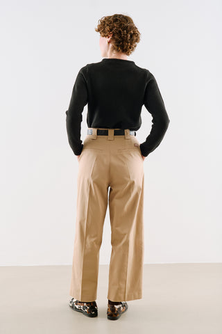 Crew Neck Cropped Knit Sweater Black