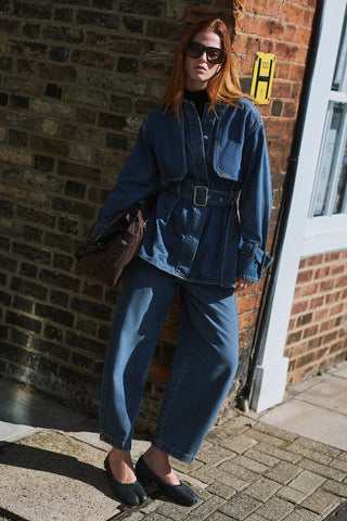 Mid-Rise Barrel-Leg Jeans Blue