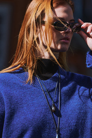 Cropped V-Neck Knit Sweater Blue