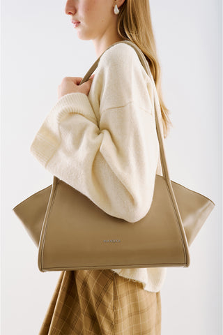 Rebel Shoulder Bag Beige