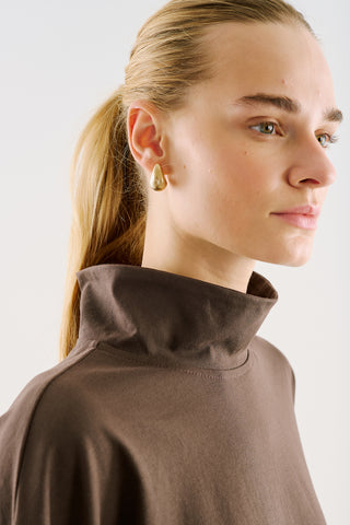 High-Neck Long-Sleeve T-Shirt Brown