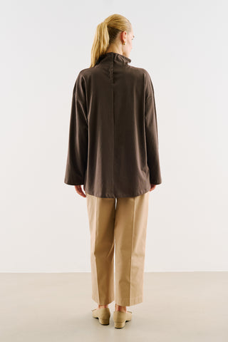 High-Neck Long-Sleeve T-Shirt Brown
