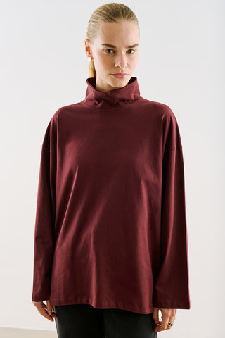 High-Neck Long-Sleeve T-Shirt Burgundy
