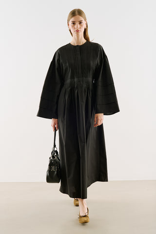 Pintuck-Detail Dress With Wide Sleeves Black