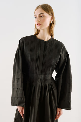 Pintuck-Detail Dress With Wide Sleeves Black