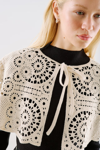 Flora Wide Tie-Neck Detail Ecru