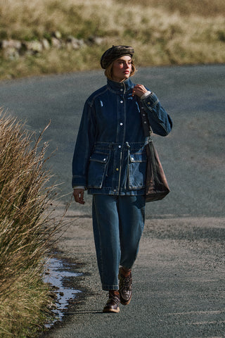 Mid-Rise Barrel-Leg Jeans Blue