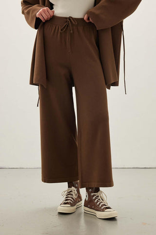 Thin Knitted Trousers Brown