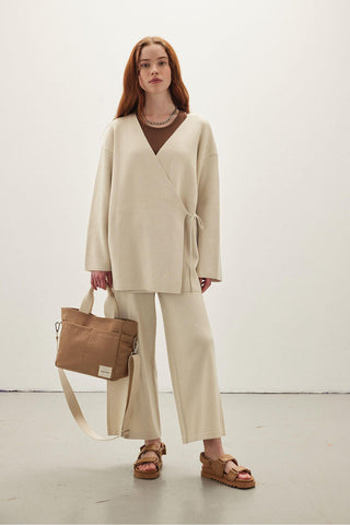 Thin Knitted Trousers Beige