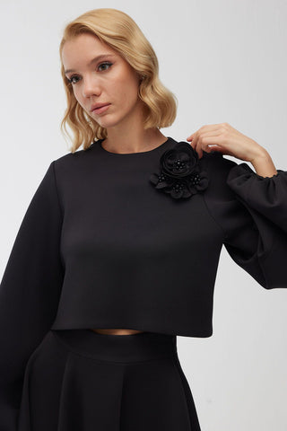 Brooch Detailed Balloon Sleeve Blouse Black