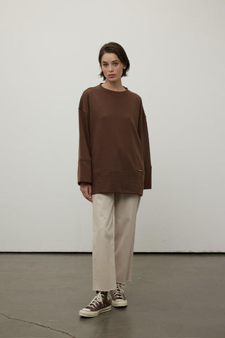 Stich Detailed Comfy Sweatshirt Brown