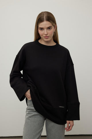 Stich Detailed Comfy Sweatshirt Black