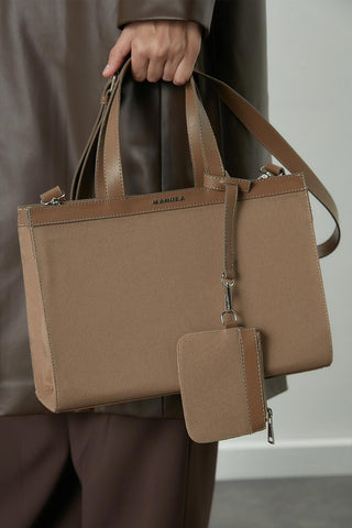 Wide Canvas City Bag Camel