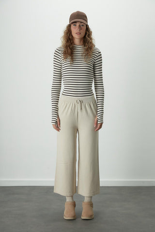 Thin Knitted Trousers Beige