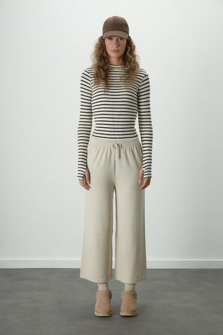 Thin Knitted Trousers Beige