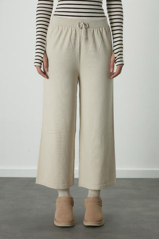 Thin Knitted Trousers Beige