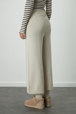 Thin Knitted Trousers Beige