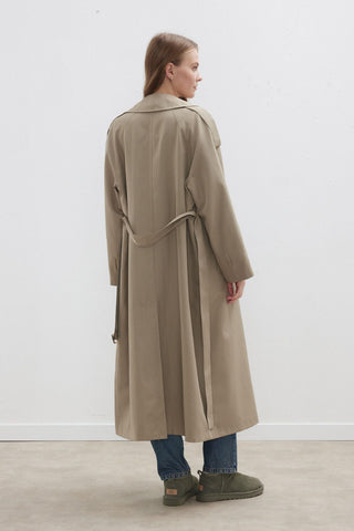 Trench Coat With Detachable Storm Flap Desert Sand