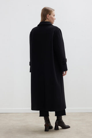 Nora Cachet Coat Black