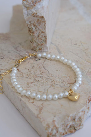 Heart Pearl Bracelet Light Yellow