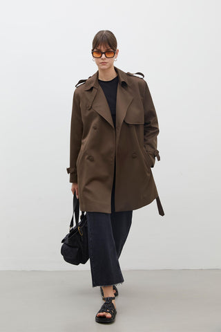 Chelsea Double-Breasted Trench Coat Brown