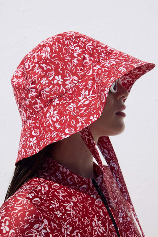 Bucket Hat With String Red Shell