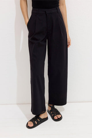 Premium Cotton Pleated Trousers Black