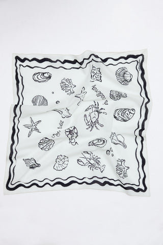 Desenli Pamuklu Atkı Deniz Kabuklu Siyah