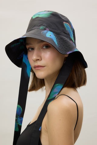 Bucket Hat With String Brush