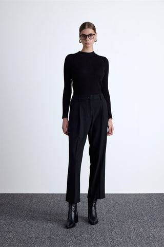 Classic Pleated Pants Black