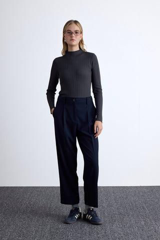 Classic Pleated Pants Navy Blue